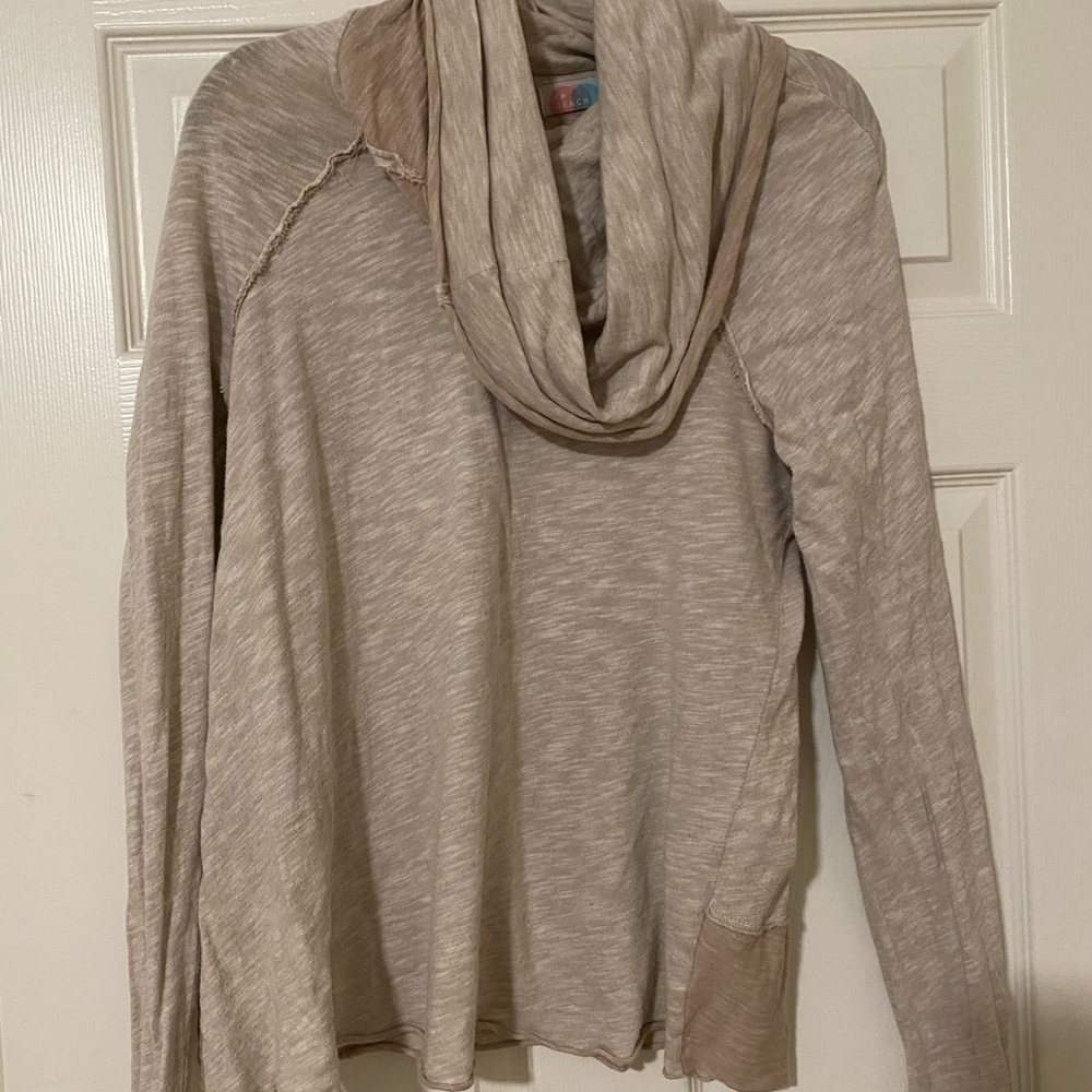 Free People sweater shirt
